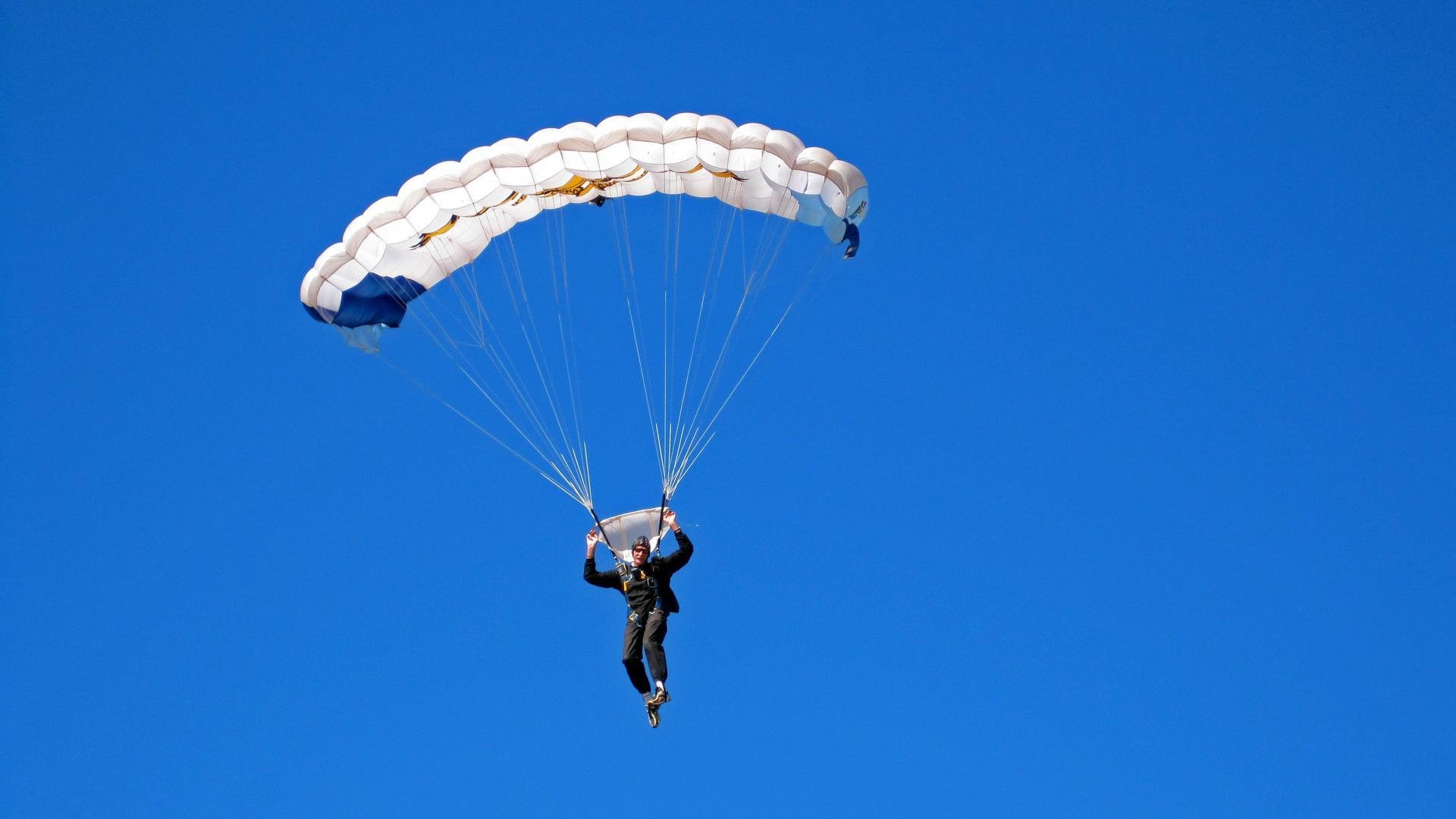 开云体育官方网入口-高科技比赛场馆：未来台球运动的新宠，台球室比赛